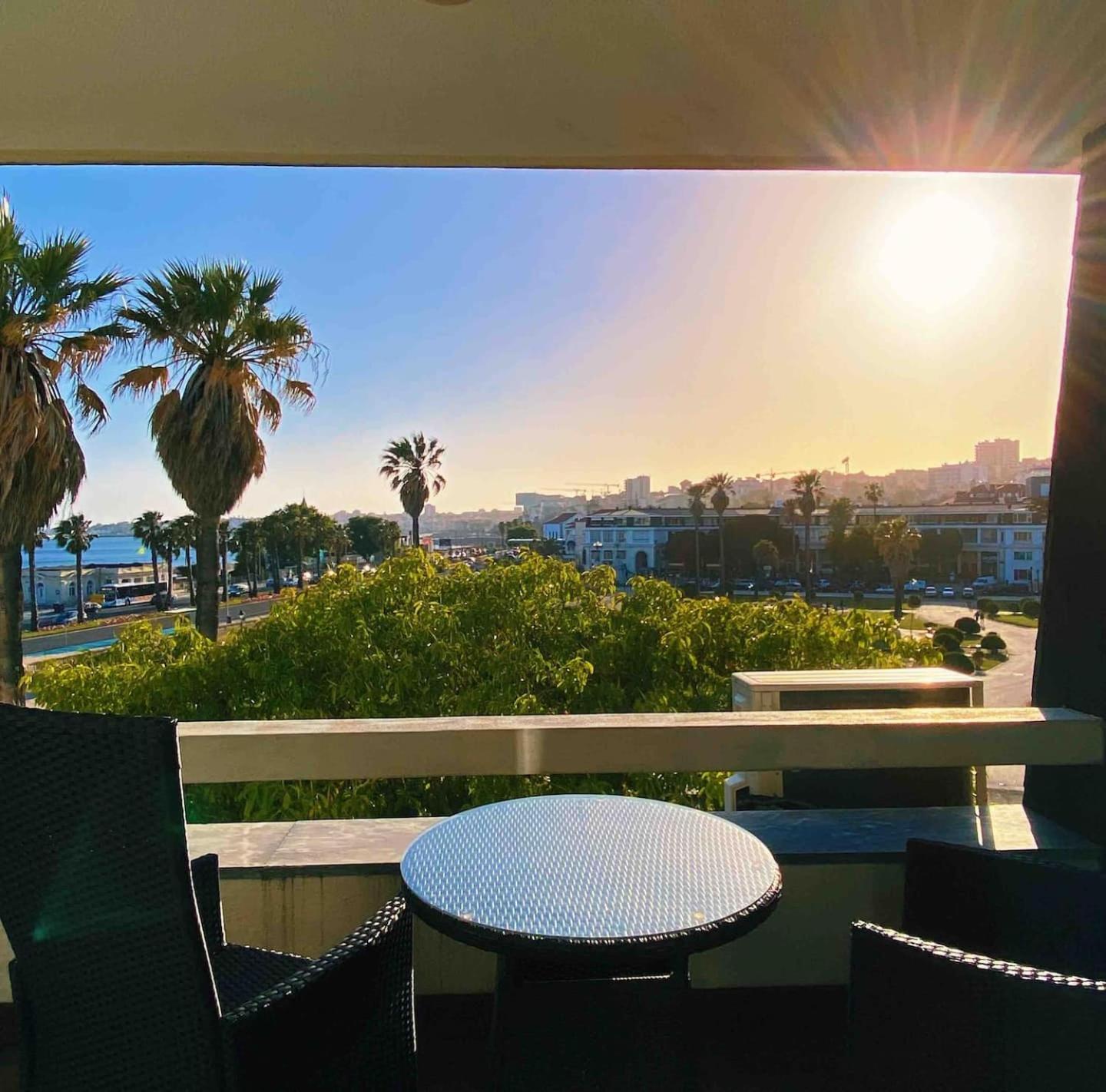 Sea View W Balcony 2 Mins Walk To Beach & Casino Estoril Exteriör bild