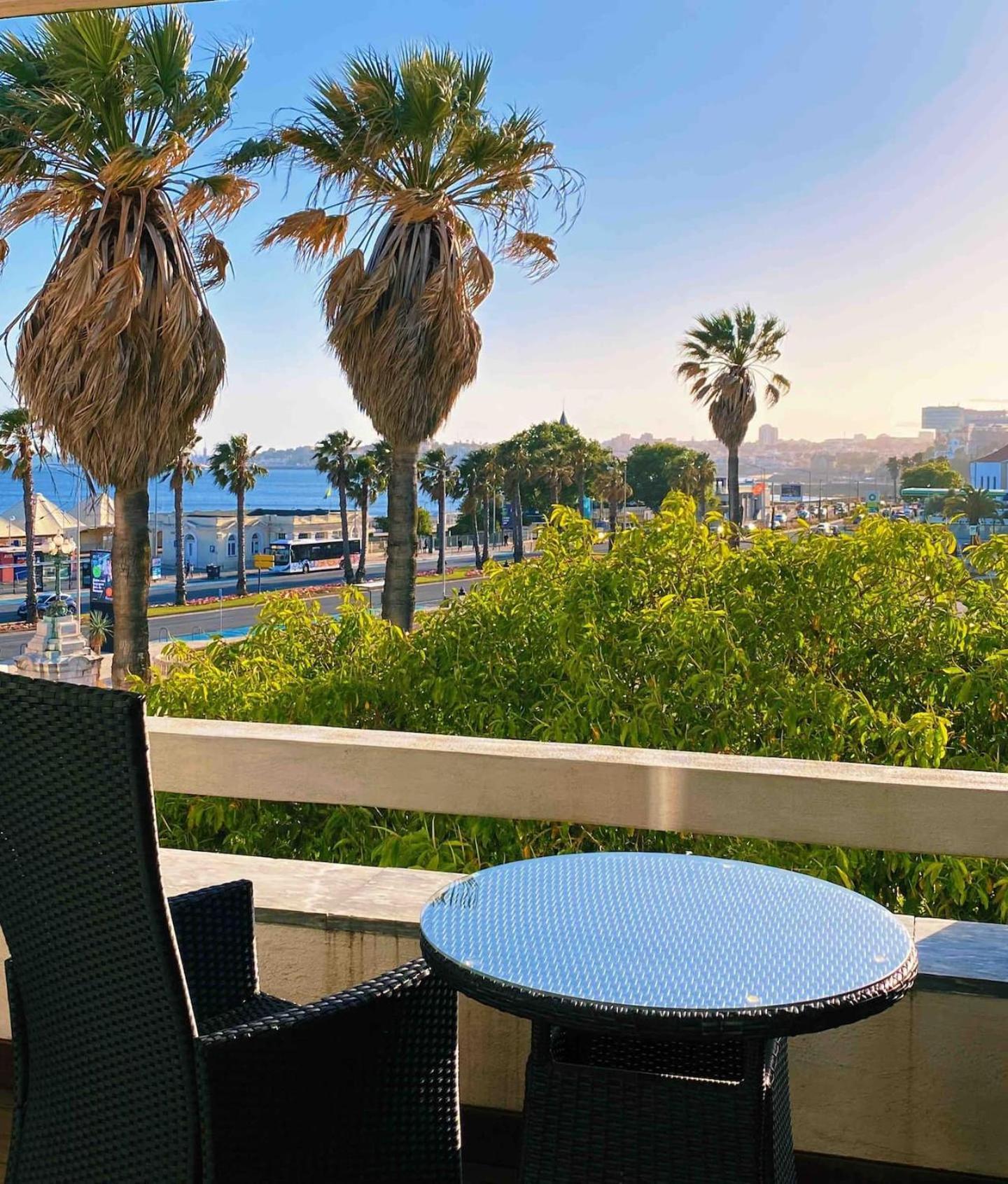 Sea View W Balcony 2 Mins Walk To Beach & Casino Estoril Exteriör bild