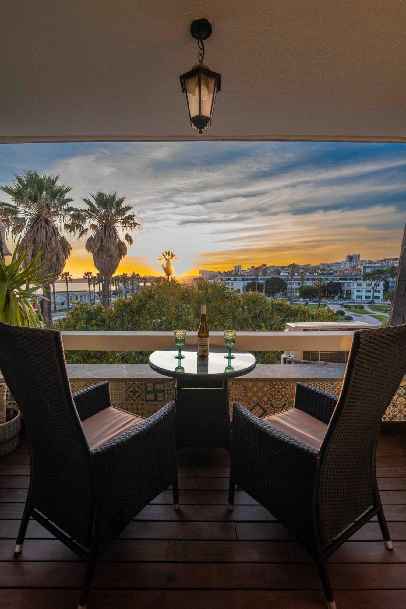 Sea View W Balcony 2 Mins Walk To Beach & Casino Estoril Exteriör bild